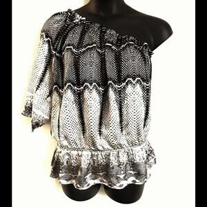 GRASS COLLECTION  One Shoulder Satin Like Top - Lg